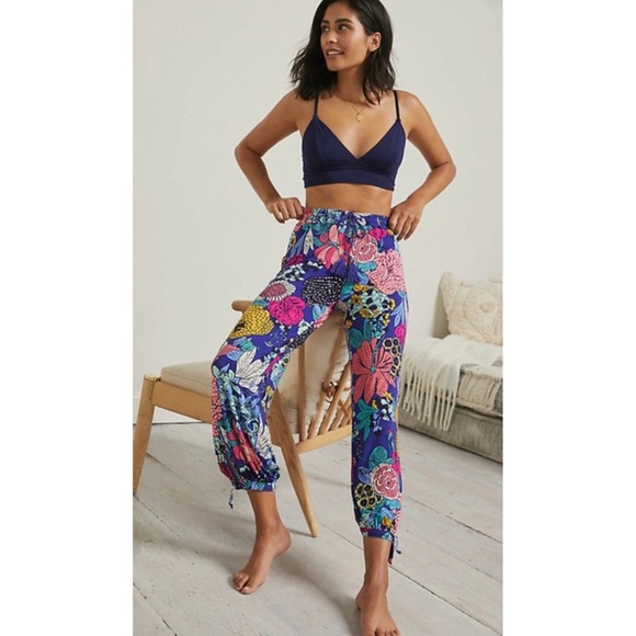 Anthropologie Pants - ANTHROPOLOGIE Maelynn Harem Joggers Tassles Floral Colorful Size Medium